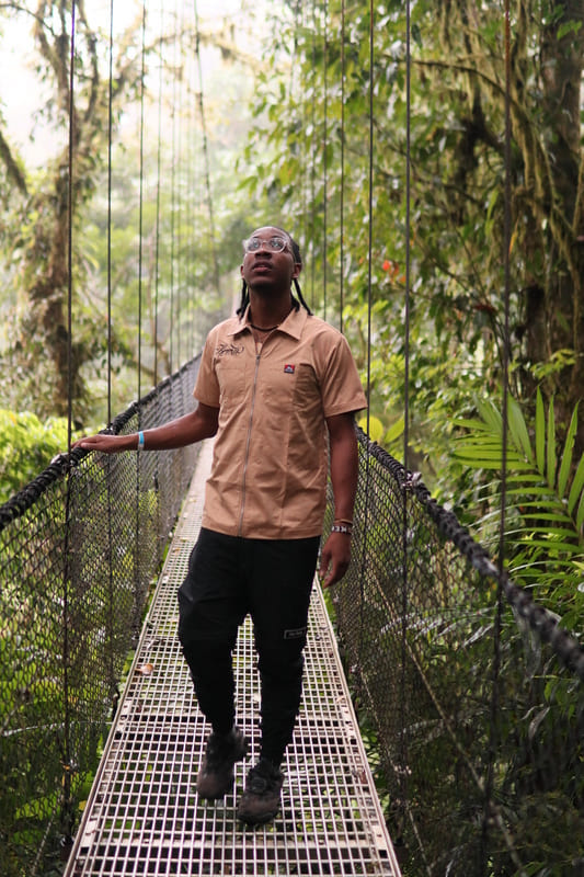 cheap things to do in la fortuna. mistico hanging bridges