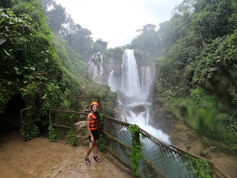 pulhapanzak waterfall